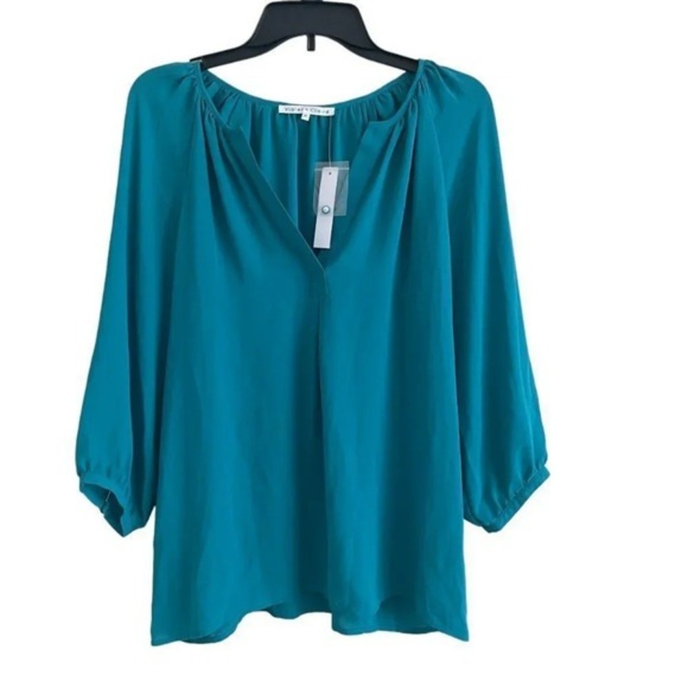 Violet + Claire Women Split Neck 3/4 Sleeve Blouse Top Size M NWT